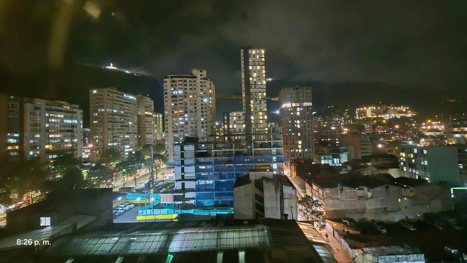 Apartaestudio En El Centro De 보고타 아파트